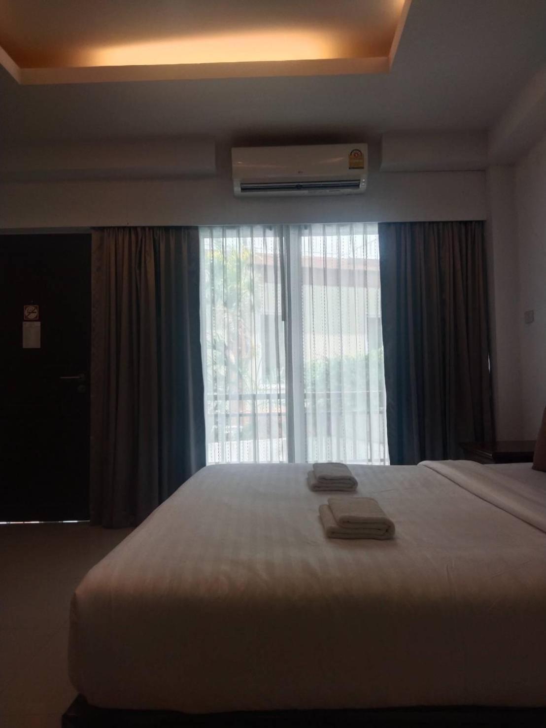 Sota Residence Pattaya Exterior foto